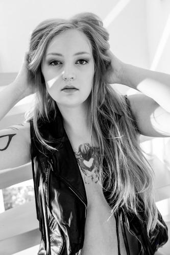 ©jfw 1505 Kimberly N (22)-218-4